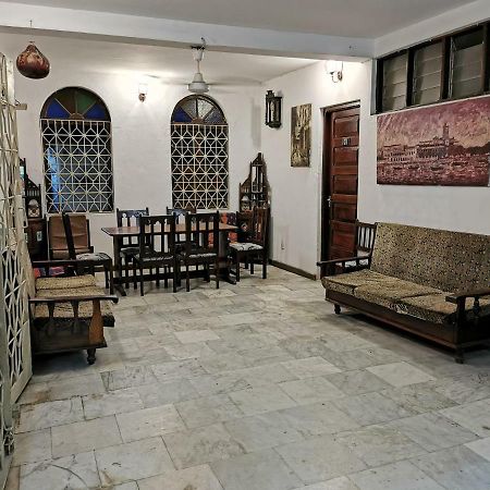 Crown Hotel Zanzibar Екстериор снимка