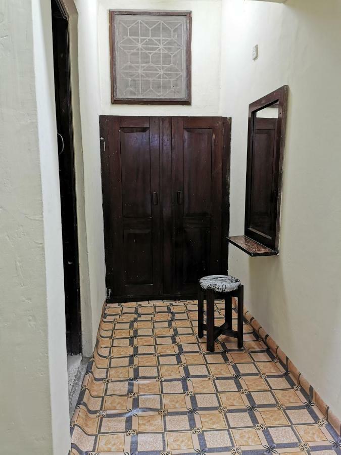 Crown Hotel Zanzibar Екстериор снимка