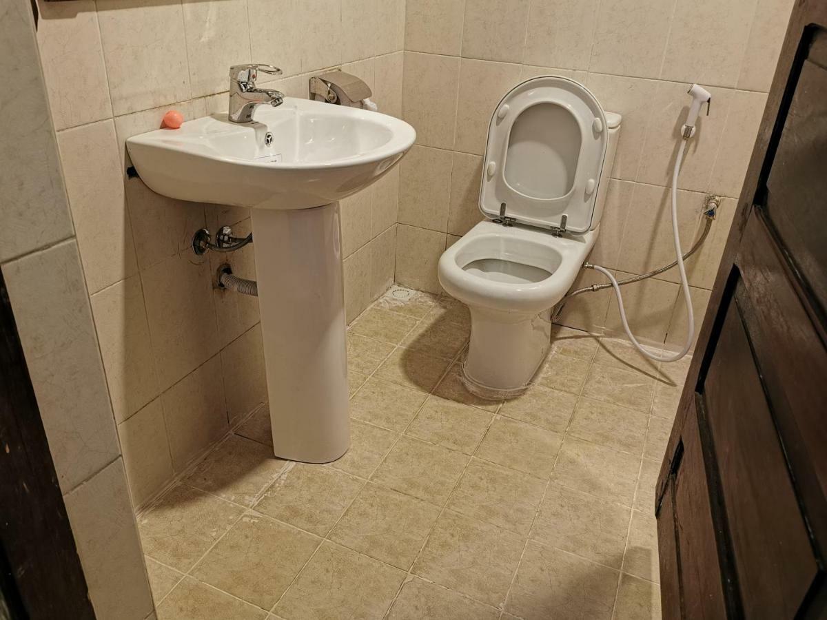 Crown Hotel Zanzibar Екстериор снимка