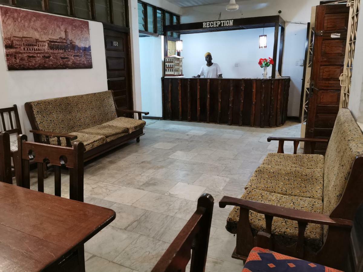 Crown Hotel Zanzibar Екстериор снимка
